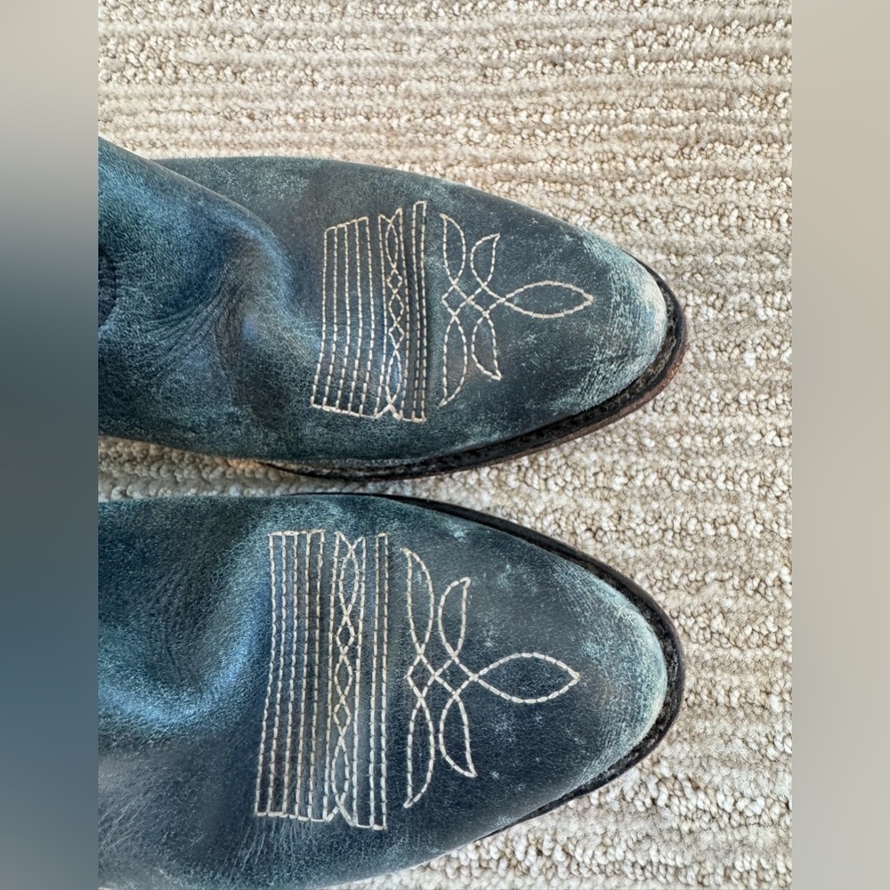 Golden Goose Boots - Picture 10 of 11